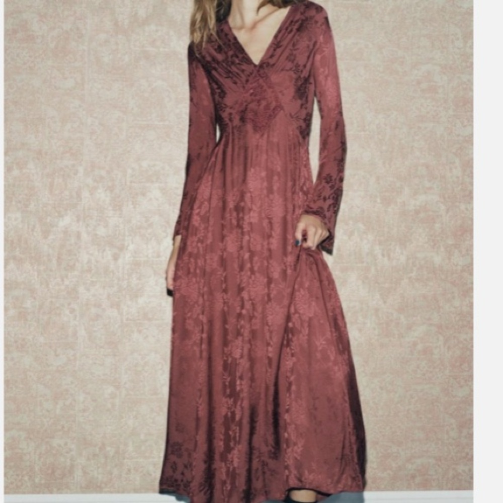 Elegant Burgundy Floral Dress Zara - Picture 3 of 8